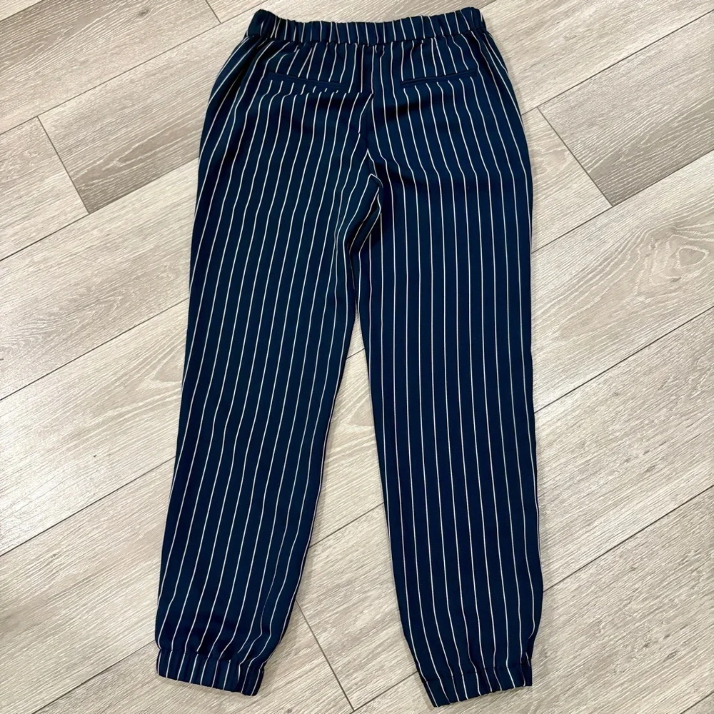 Trouve Navy & Ivory Emma Stripe Elastic Waist Joggers Size 00
